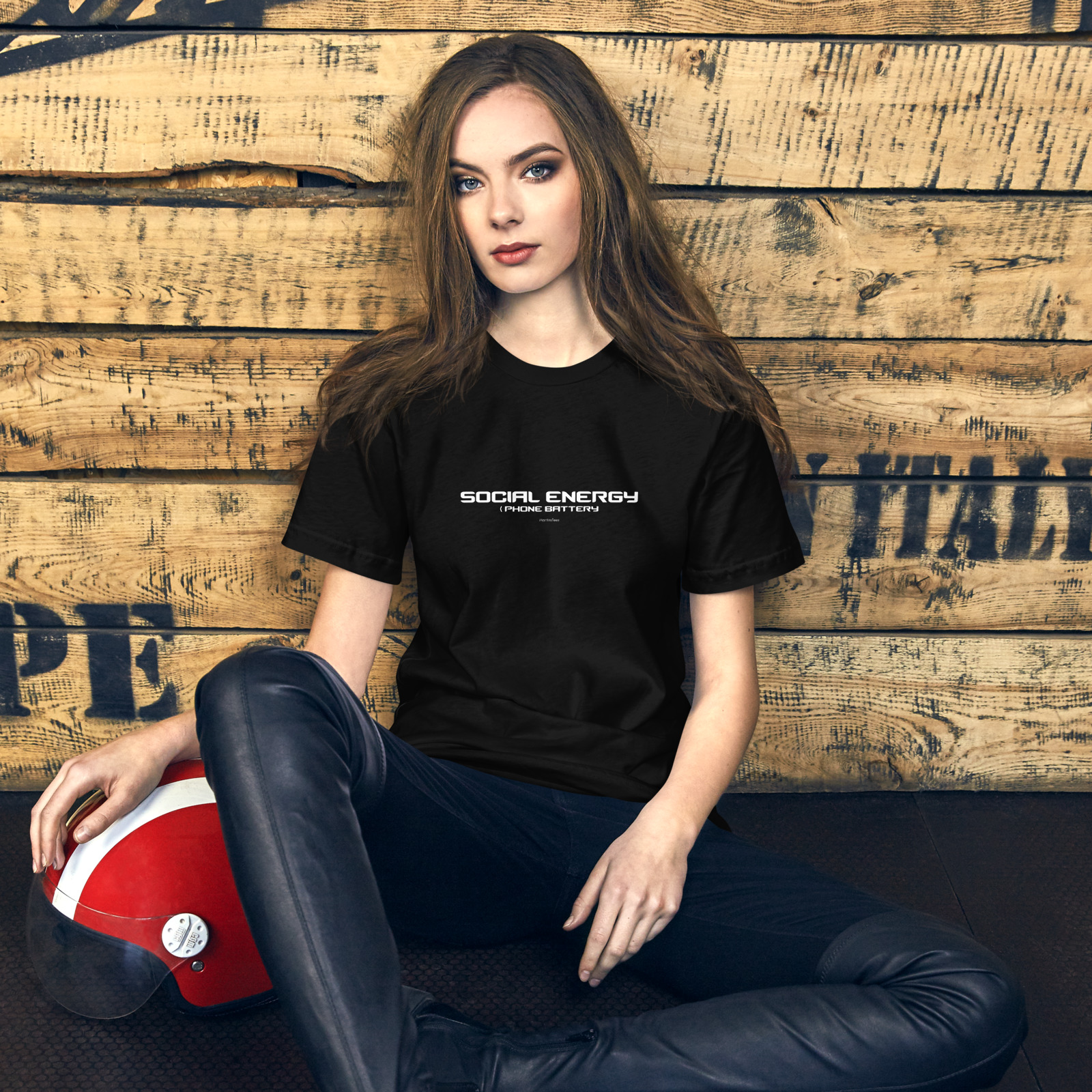 T-shirt: SOCIAL ENERGY - < PHONE BATTERY